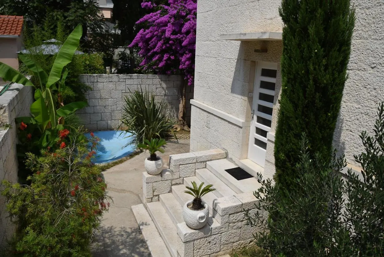 Beach Villa Apartment On Top Location, With Sea View And Exotic Garden Split