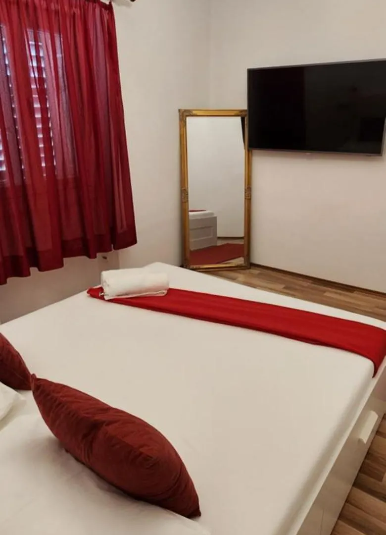 Beach Villa Apartment On Top Location, With Sea View And Exotic Garden Split 0*,